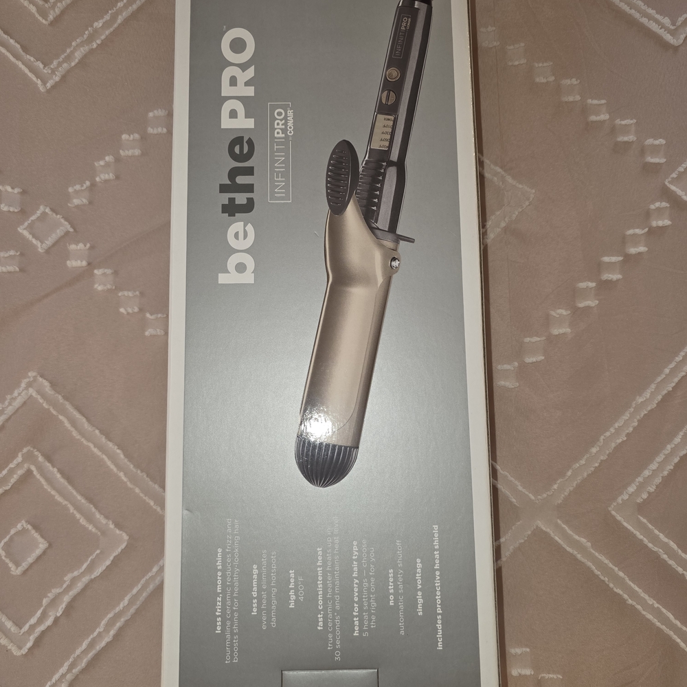 Conair InfinitiPRO Curling Iron - Black and Silver